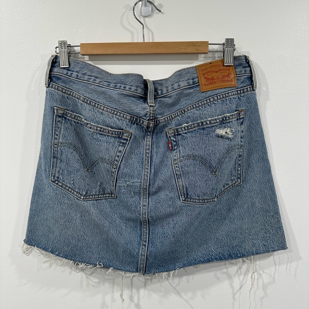 Mint Condition Levi’s Deconstructed Denim Mini Skirt, 31, $85 - Picture 6 of 6